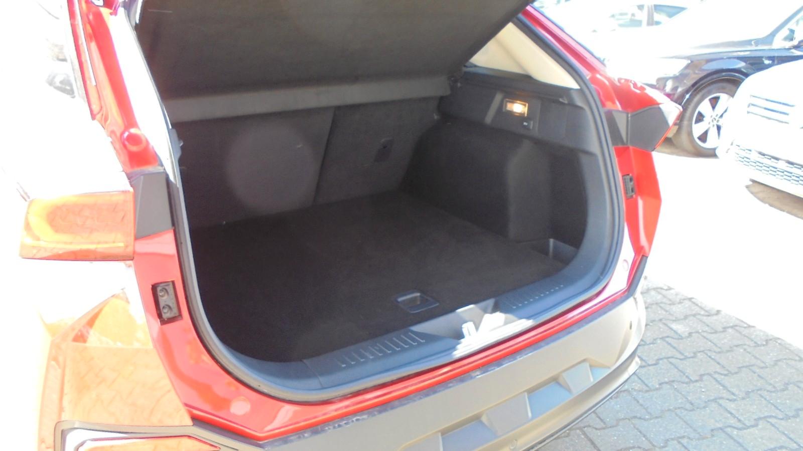 DFSK FAW Bestune T77 Pro-Premium 7Gang DCT,Klima,Pano
