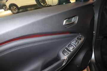 Fotografie des Nissan Juke 1.0 DIG-T DCT N-Connecta