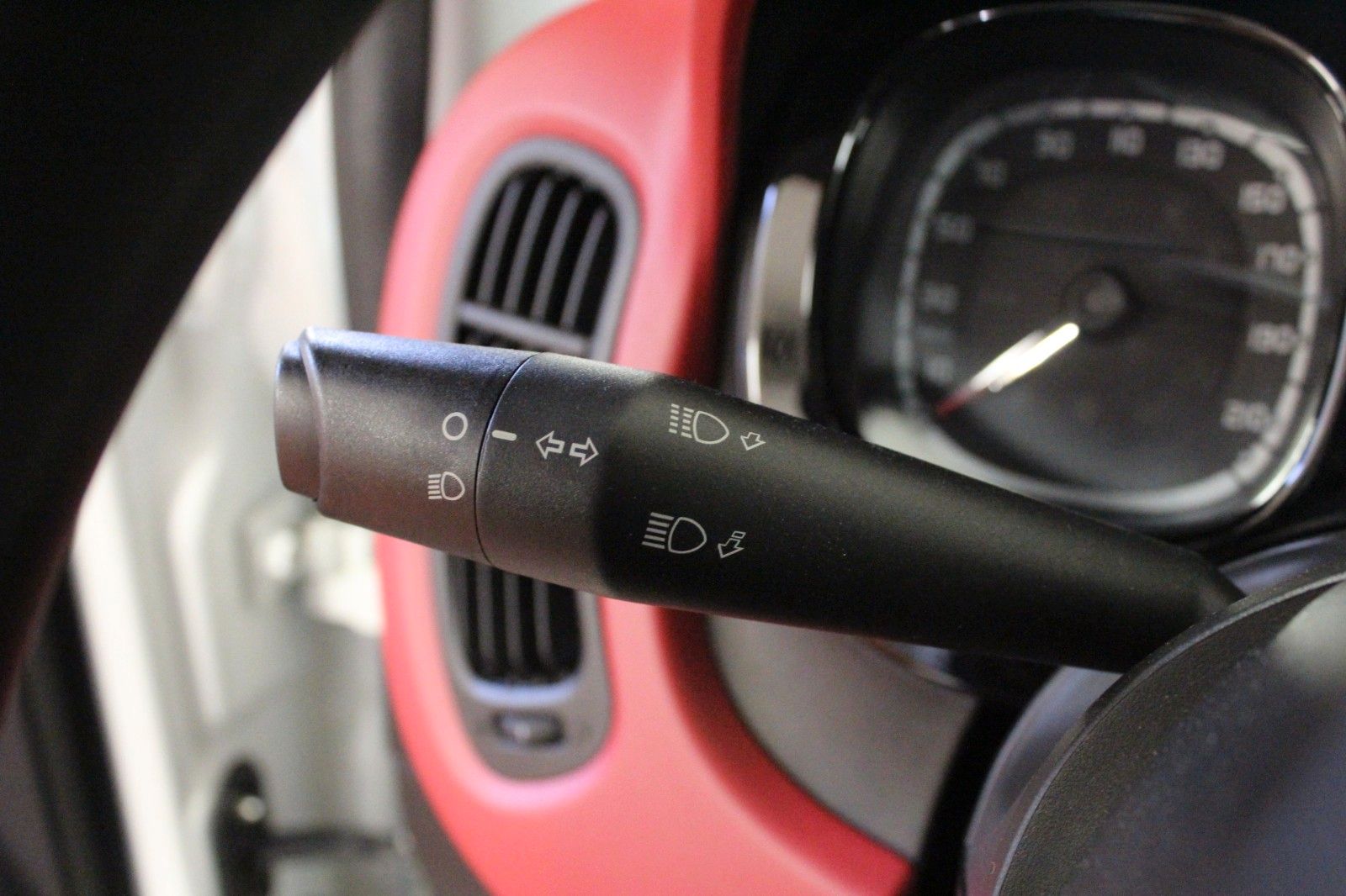 Fahrzeugabbildung Fiat Panda  Lounge 1.2