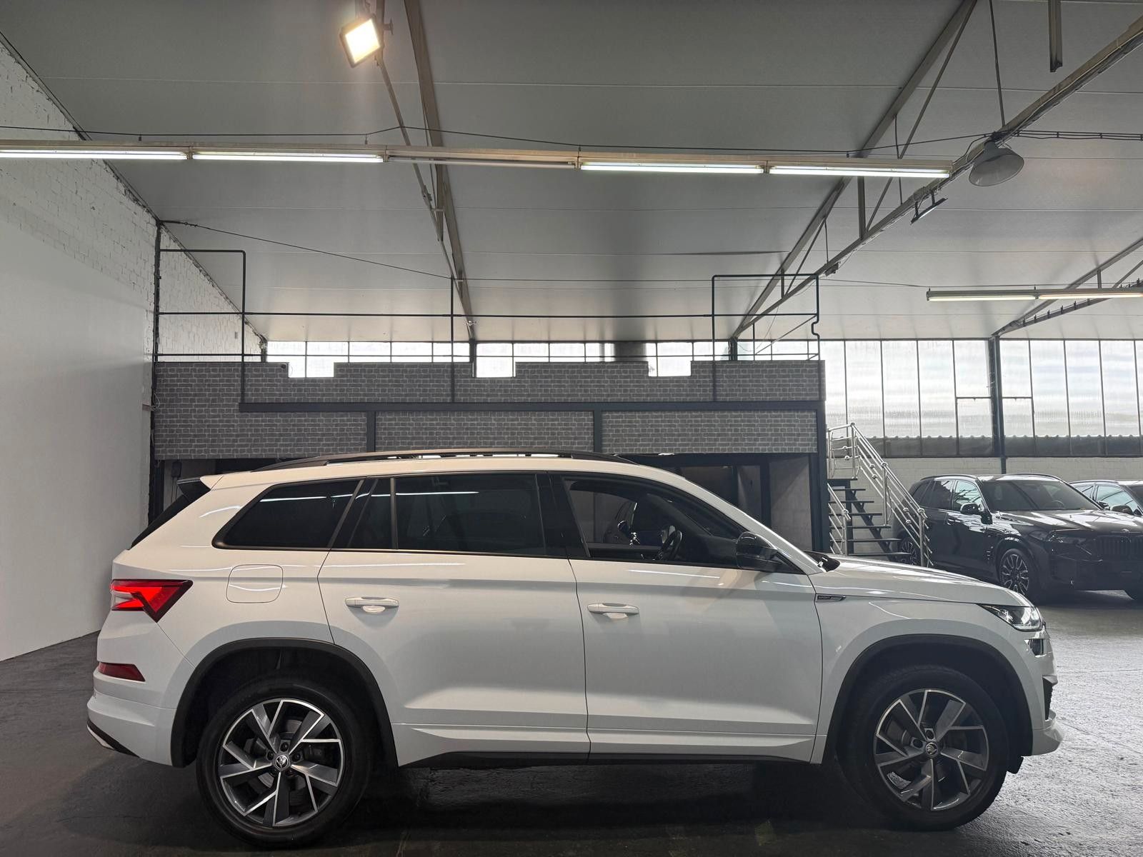 Skoda Kodiaq Sportline 4x4/AHK/NAVI/LED/Family foto 10