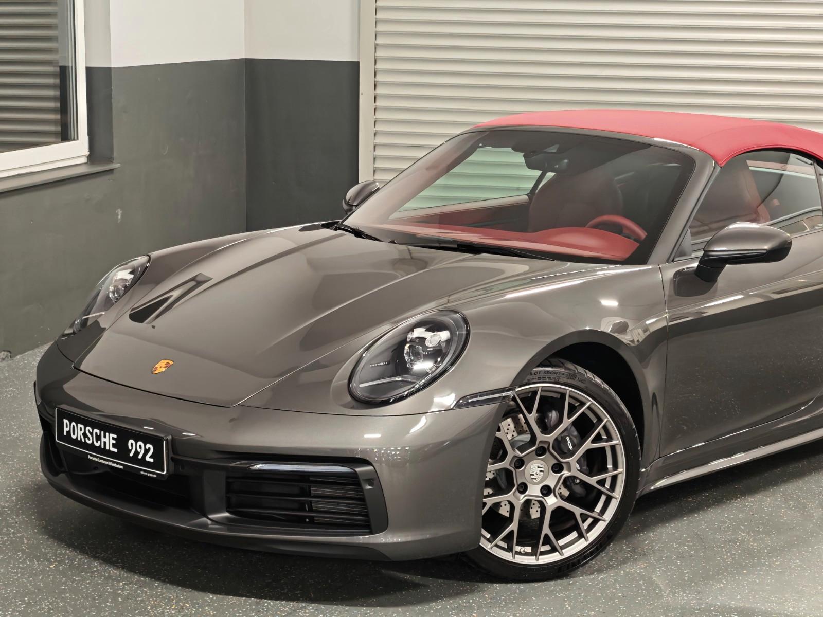 Porsche 992 CABRIO 6 TKM | BRD | APPROVED | 21 ZOLL