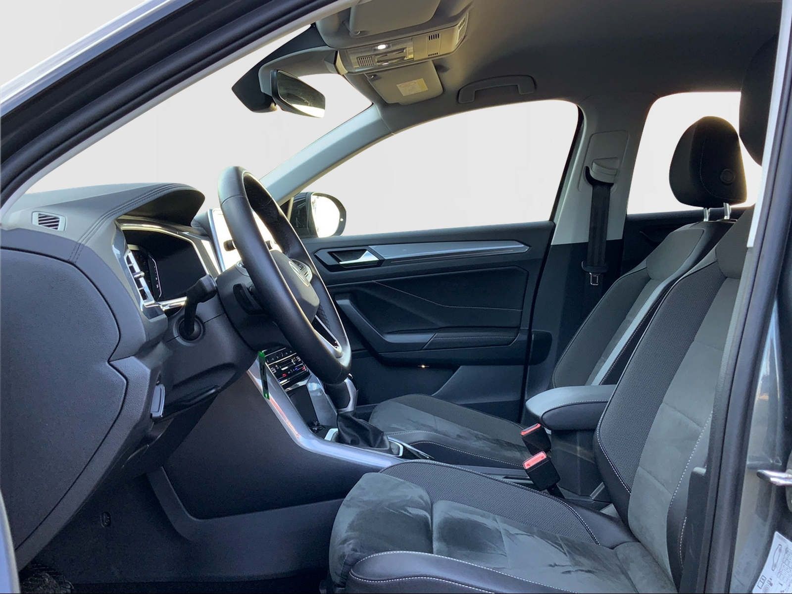 T-Roc 1.5 TSI Style AHK,NAV,LED+,SHZ,PDC.