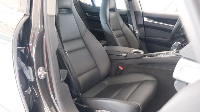 Fahrzeugabbildung Porsche Panamera Platinum Edition/Jahreswagenzustand!
