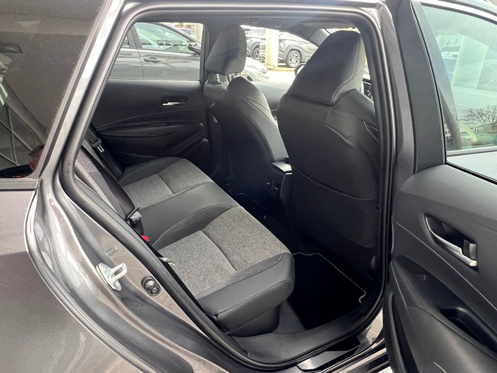 Fahrzeugabbildung Toyota Corolla Touring Sports 2.0 Hybrid Teamplayer