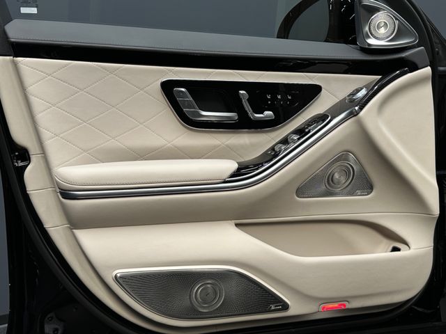 R.W. Exclusive Cars