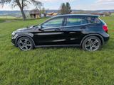 Mercedes-Benz GLA 220 d 4MATIC DCT Sport Utility  - Mercedes-Benz GLA 220 von privat