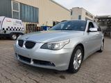 BMW 525i A touring - - BMW 5er Reihe aus 2006: Kombi