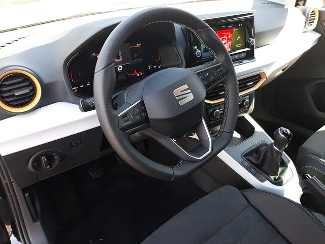 Fahrzeugabbildung Seat Arona Style 1.0TSI LED SitzHz 18" Klimaaut. 0,99