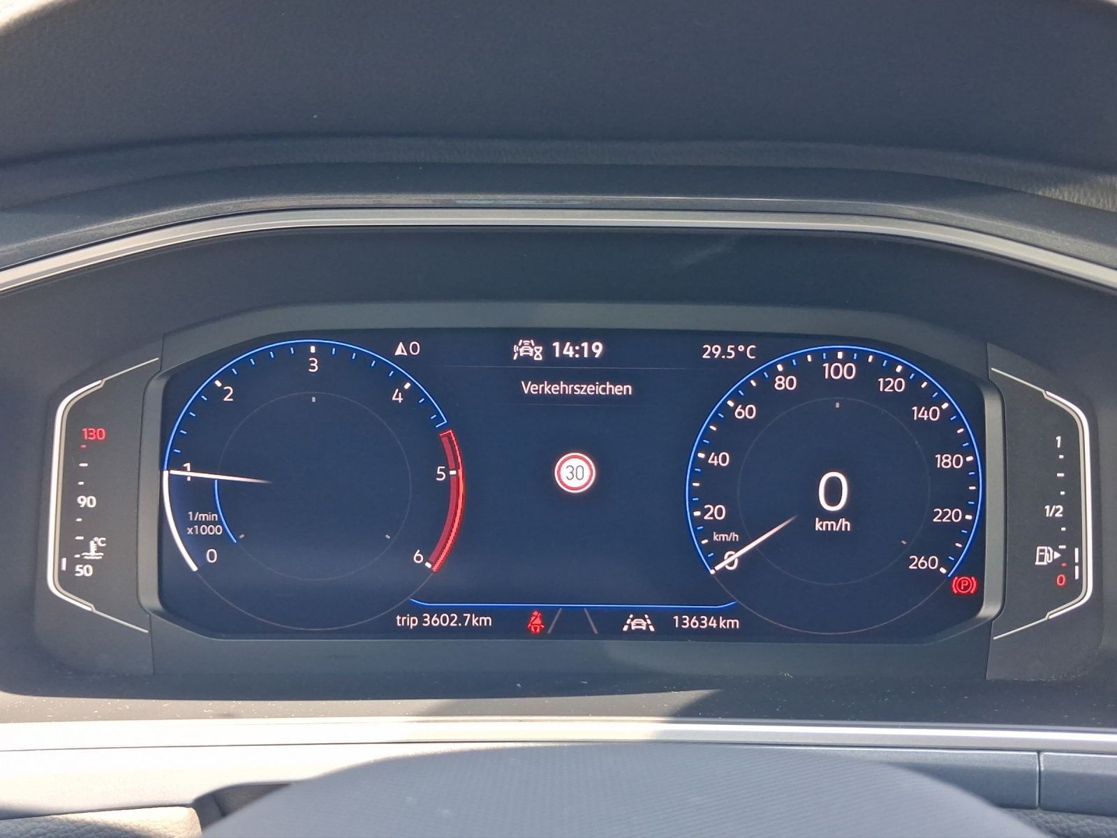 Volkswagen T-Roc - Bild 11