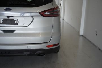 Ford S-Max - 10