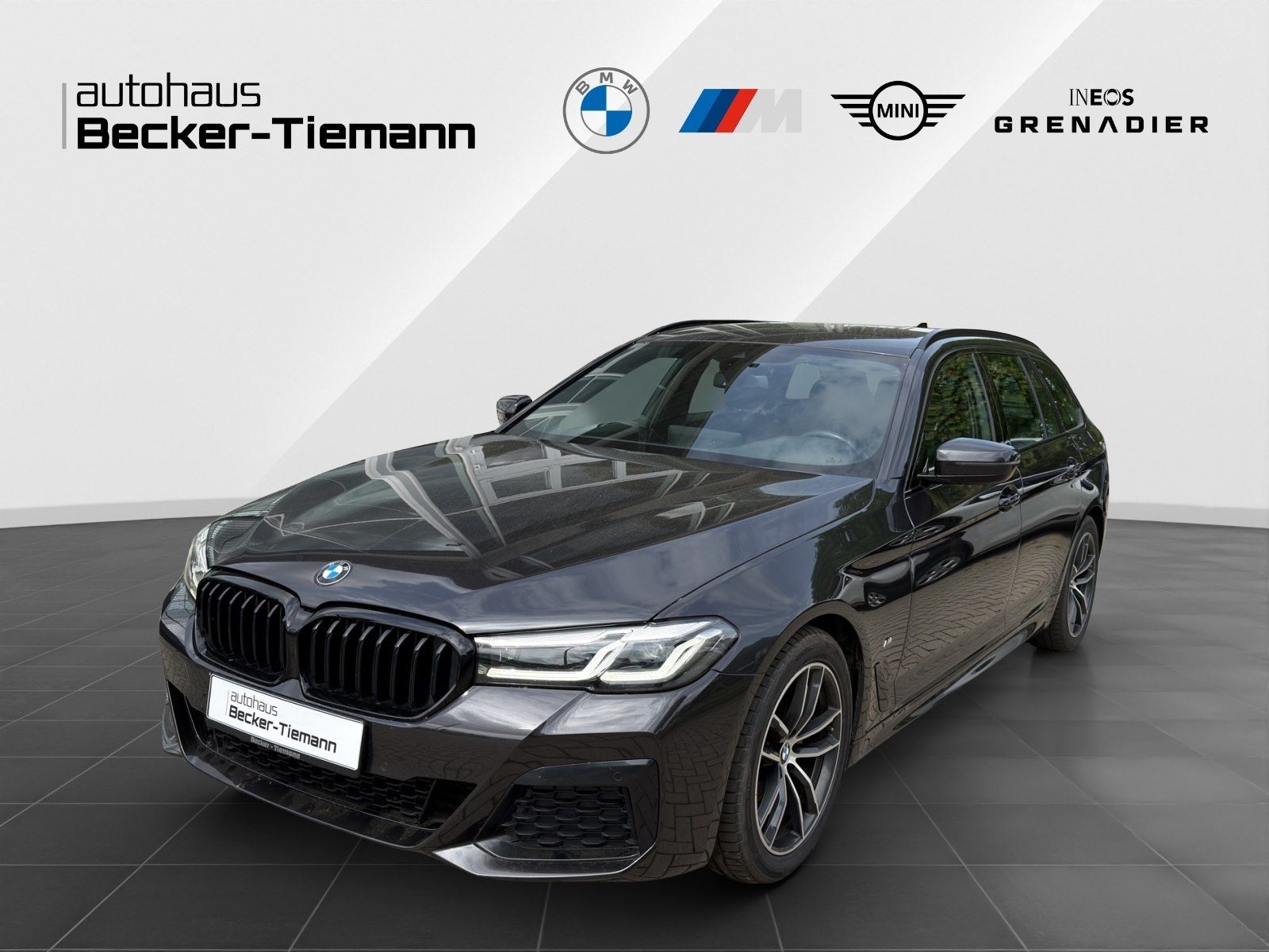 BMW 520d xDrive Touring 18" / M Paket / AHK / HiFi /