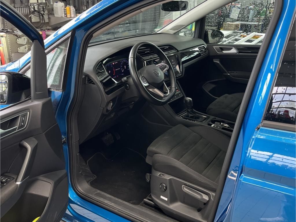 Touran 2.0TDI DSG R-Line Kamera/AHK/Pano/Standhz