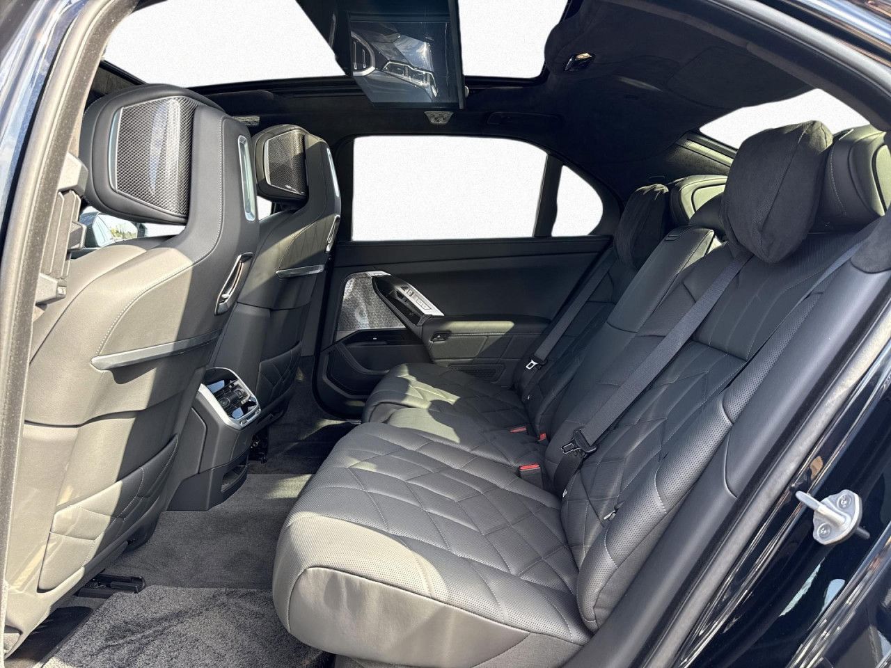 BMW i7 - Bild 17