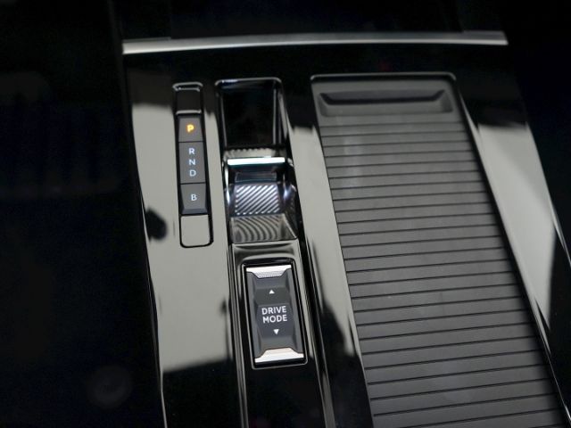 Astra L ST GS PHEV AT+AHK+NAVI+360 GRAD KAMERA+H