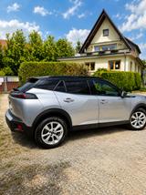 Peugeot 2008 PureTech 130 EAT8 GT GT - silberne Peugeot 2008