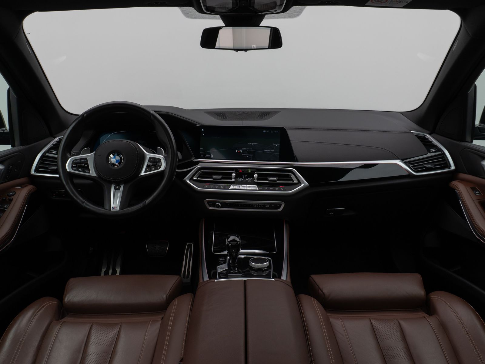 Fahrzeugabbildung BMW X5 xD30d M Sport Panorama Laser Kamera HUD HiFi