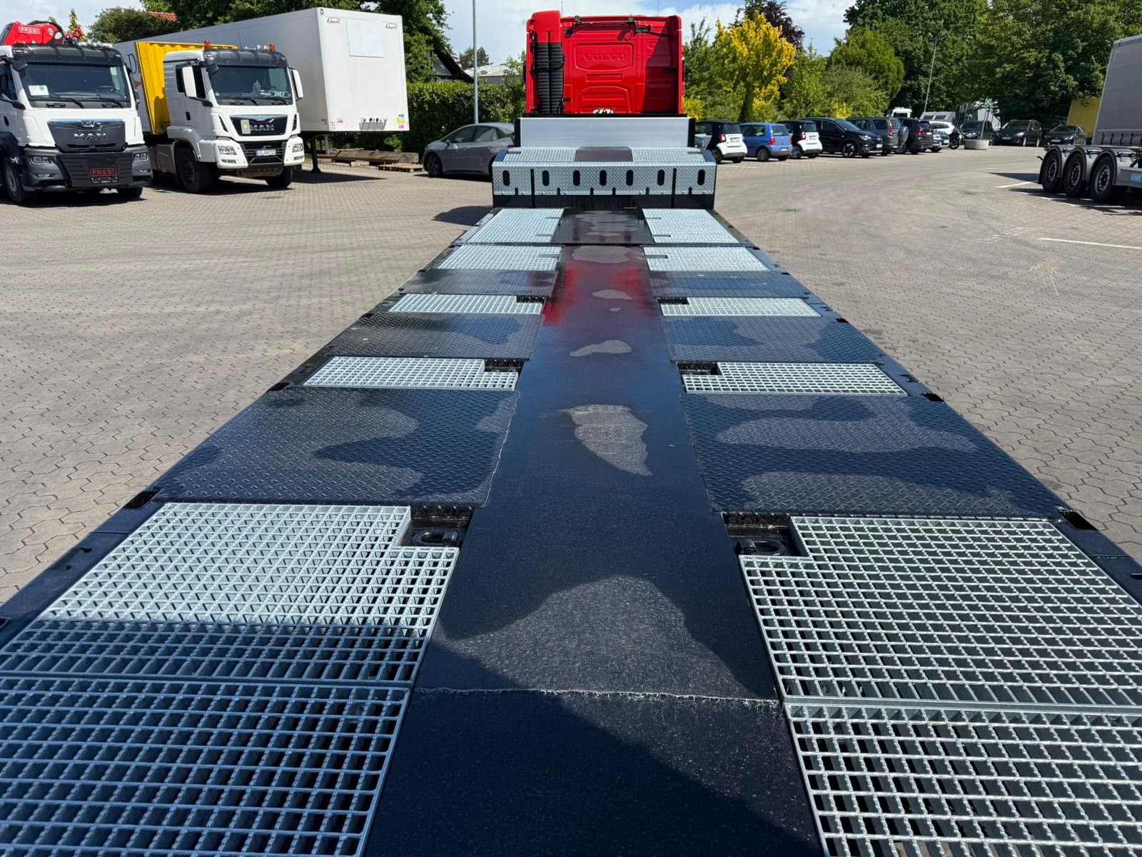 Fahrzeugabbildung Kässbohrer SLS.HS Tieflader mit hydr. Schwanenhals