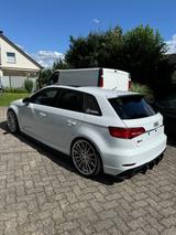 Audi RS3 2.5 TFSI S tronic quattro Sportback ohne OPF - Audi RS3: Weiß