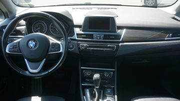 BMW 218 - 10