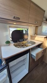 Carado V337 MJ20*Lastenträger*Solar*SAT