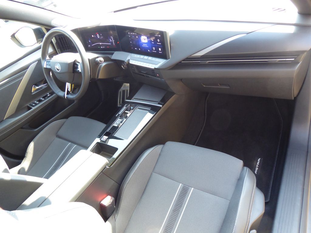 Fahrzeugabbildung Opel Astra ST 1.2 Turbo Aut. GS+Sitzh+Lenkradh+LED
