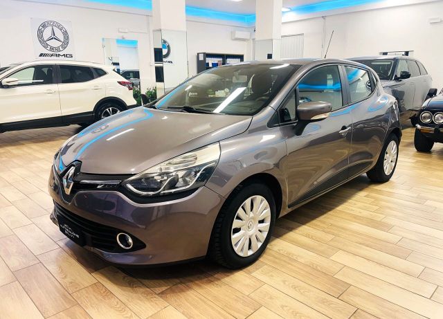 Renault Clio 1.5 dCi 75CV 5 porte NEOPATENTATI