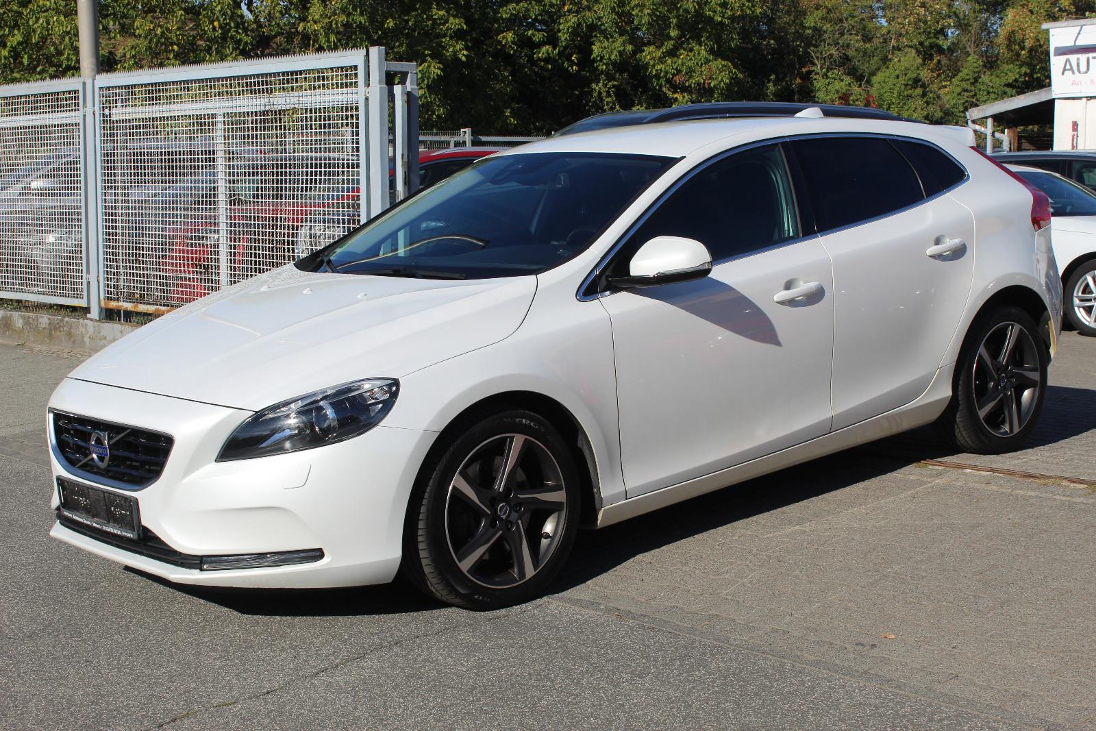 Volvo V40 D4 Geartronic Momentum