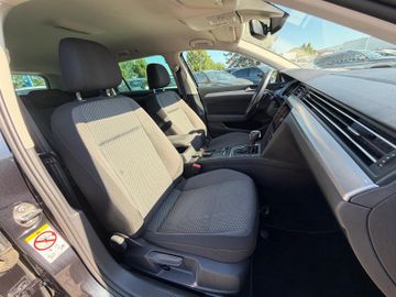 Volkswagen Passat Variant - 9