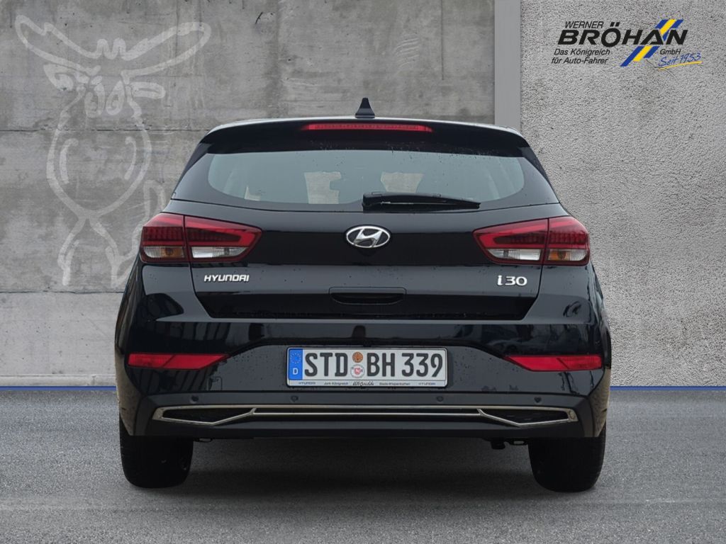 Fahrzeugabbildung Hyundai i30 1.0 T-GDI 48V-Hybrid DCT Trend *LED, Navi*