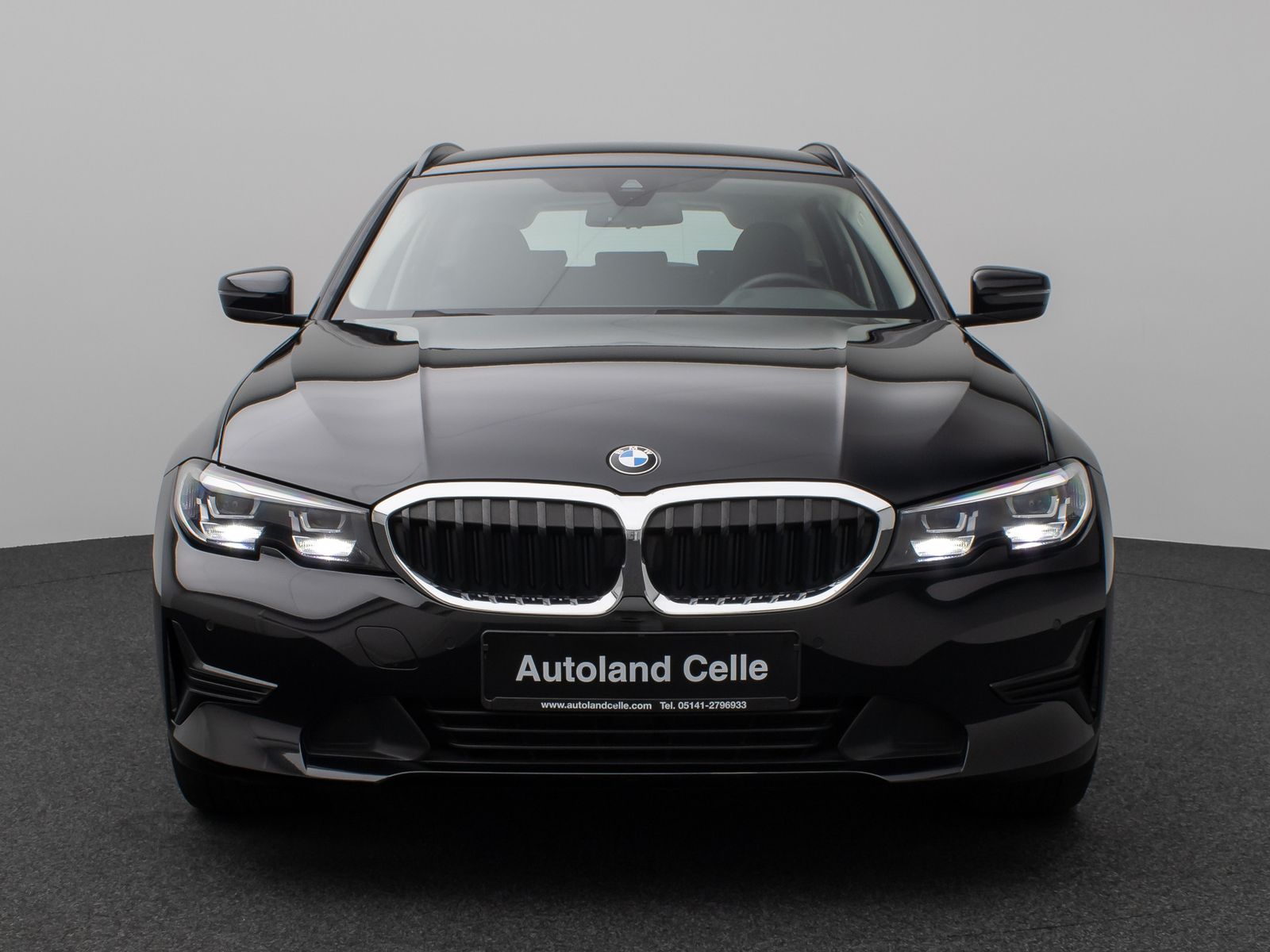 Fahrzeugabbildung BMW 330e Kamera DAB CockPitPr DrivAssis Alarm Sport