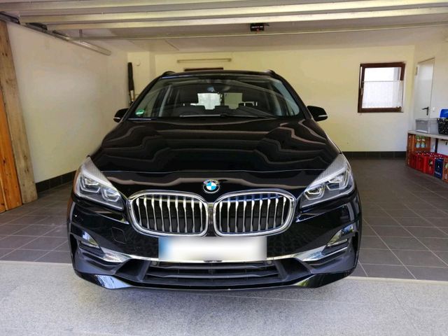 BMW BMW 218d activ tourer luxury line
