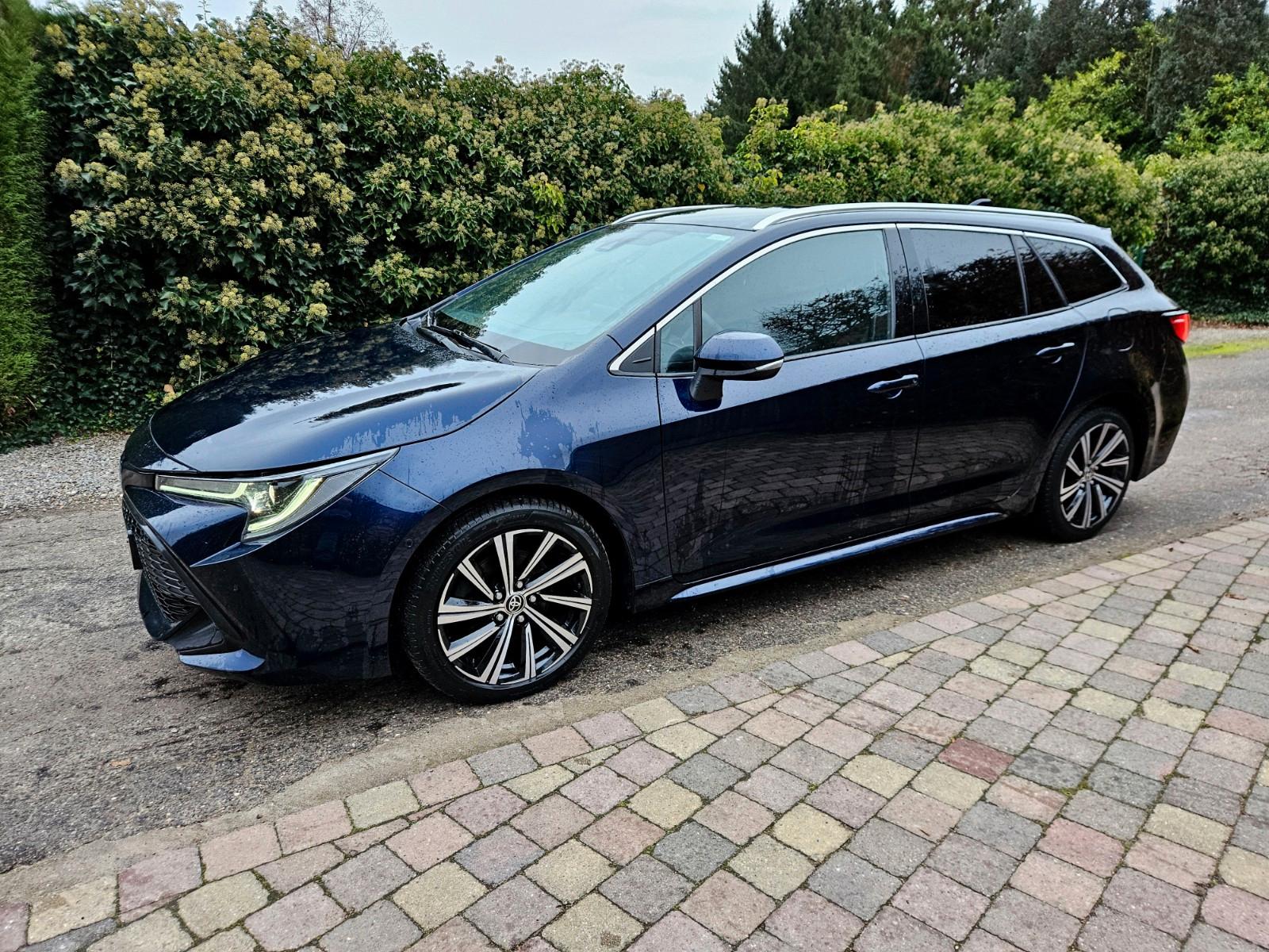 Toyota Corolla Touring Sports Hybrid Syle 2.0l