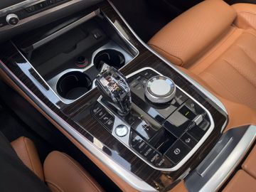 BMW X5 xDrive 45e, Night Vision, Laserl *mtl. 580€*