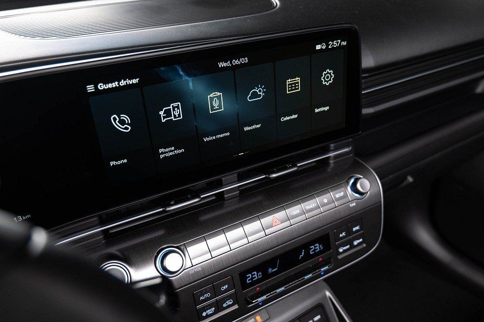 Fahrzeugabbildung Hyundai KONA Elektro 65,4kWh PRIME Leder Assi 2 BOSE 19