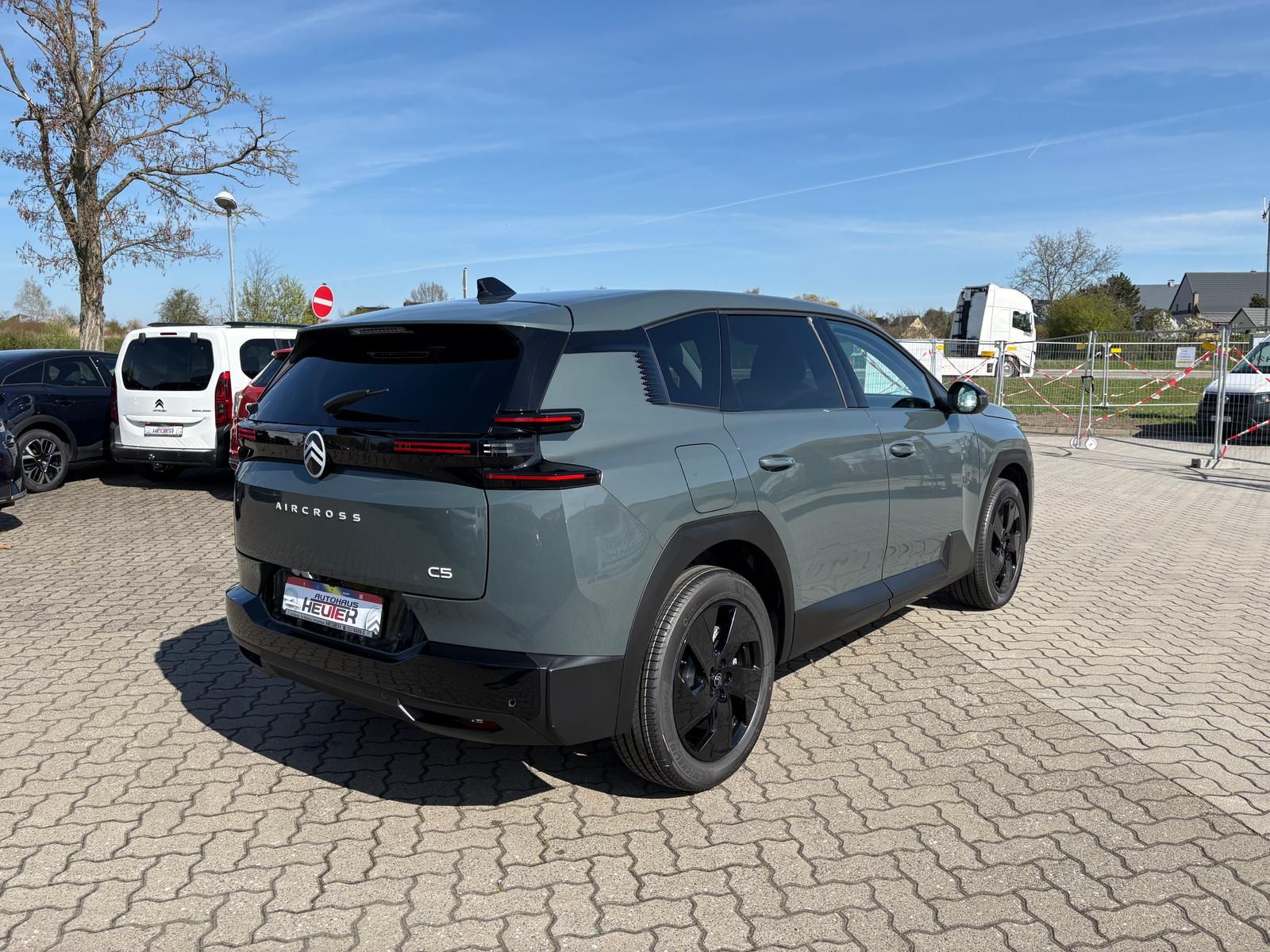 Citroën C5 Aircross 145 Hybrid PLUS imagem 3