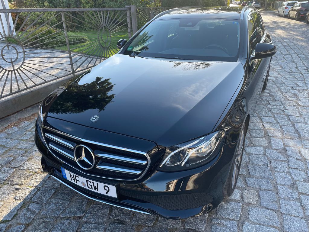 Image of Mercedes-Benz E 400