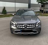 Mercedes-Benz GLA 180 DTC + Apple Car Play  - Mercedes-Benz GLA 180: Privatanbieter