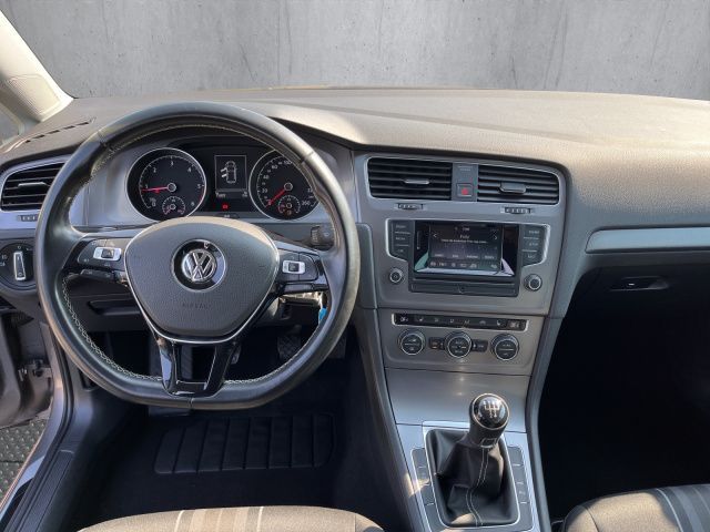 Golf VII 1.6 TDI Lounge Klima Einparkhilfe