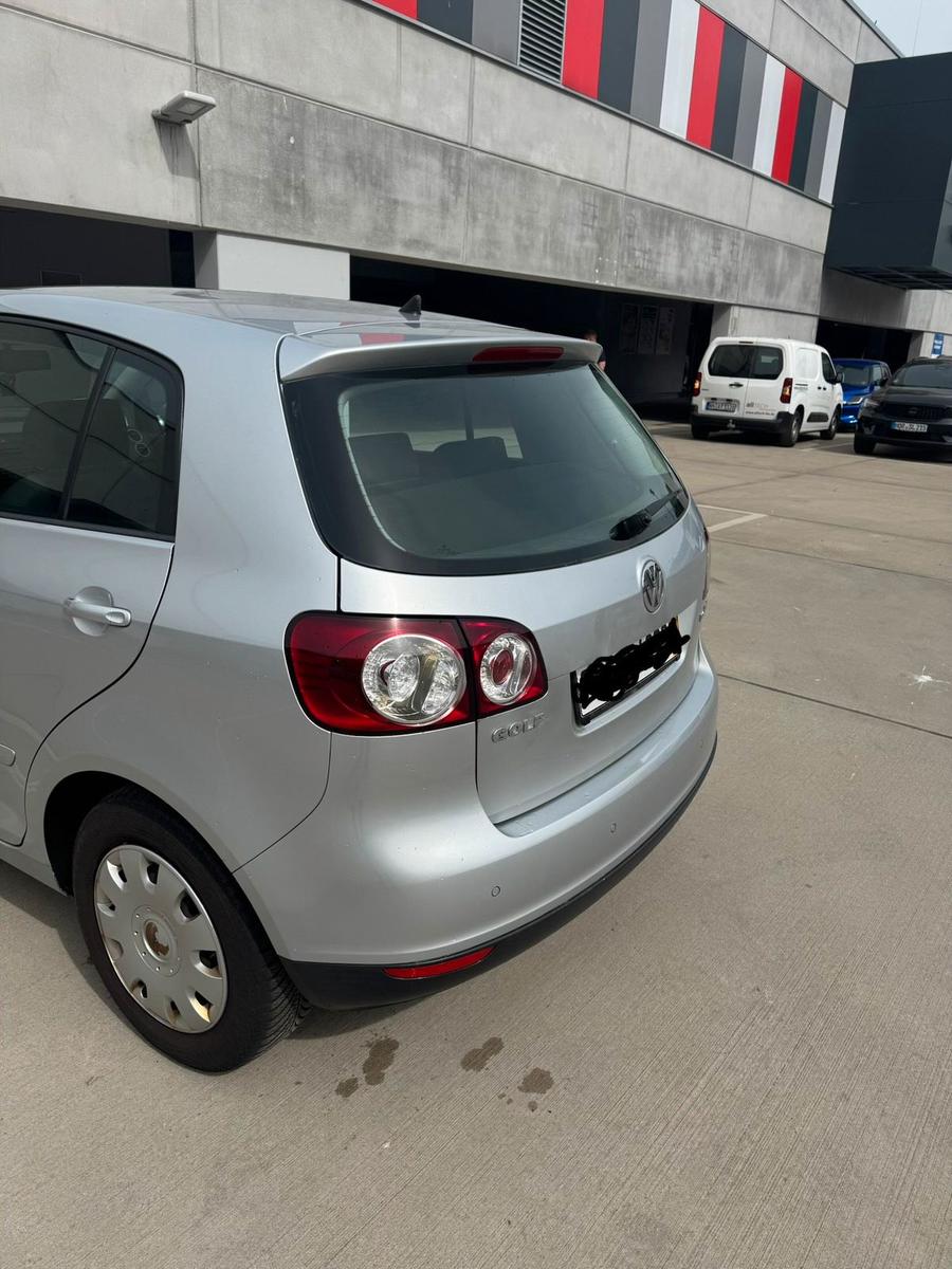 Volkswagen Golf Plus 2006 — engine 116 HP (85kW)