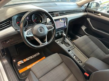 Volkswagen Passat *KEYLESS*ACC*AHK*NAV*3-ZONEN*LED*