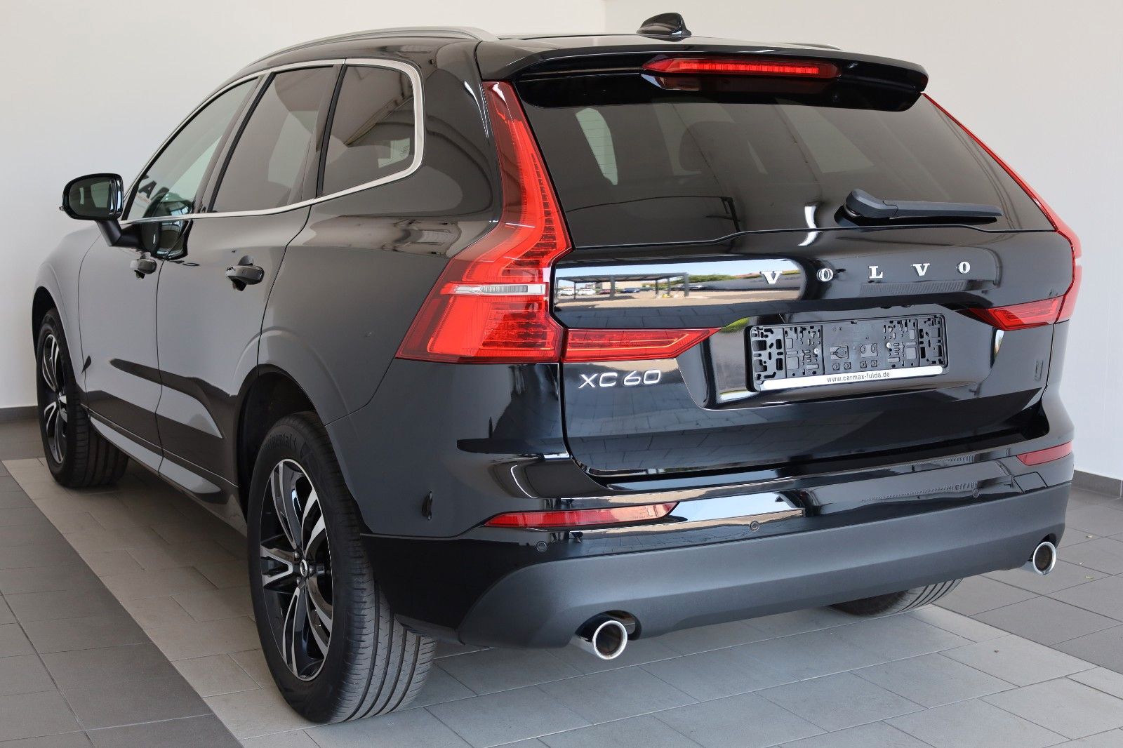 Fahrzeugabbildung Volvo XC60 Momentum Pro T.Leder,Navi,LED,Kamera,Apple
