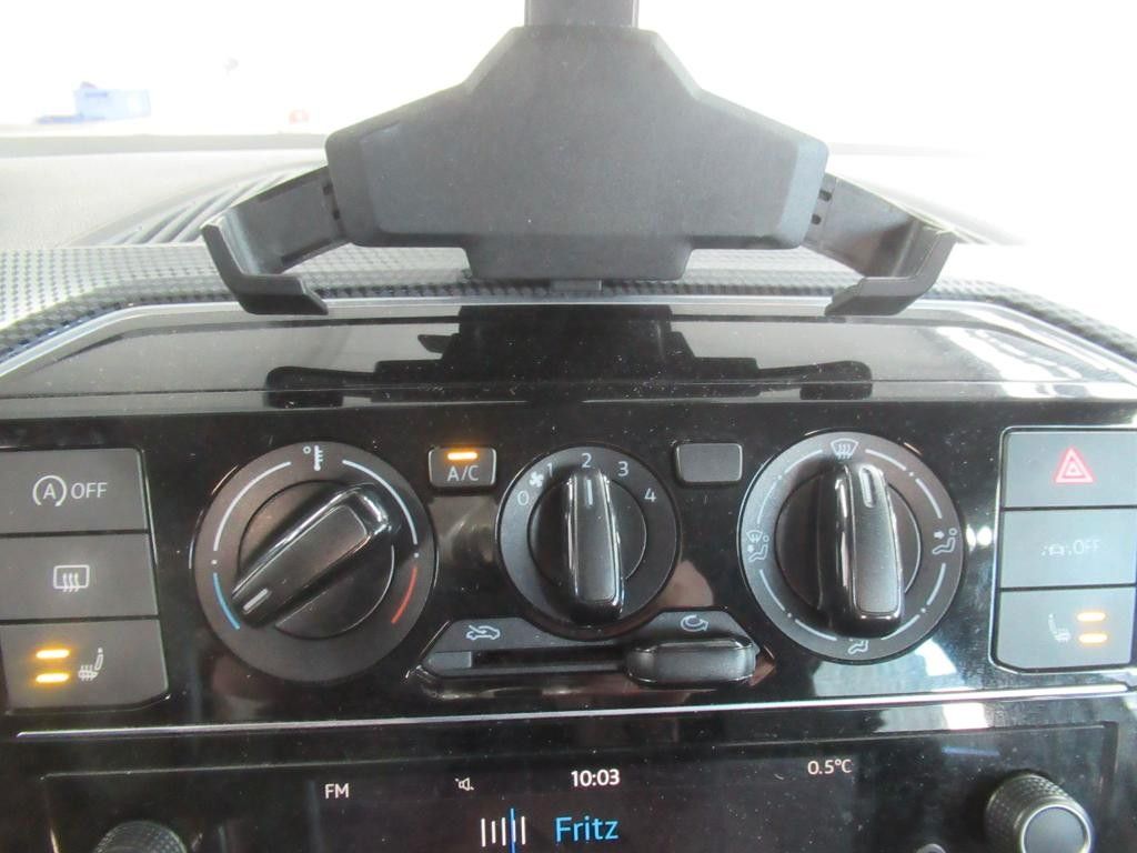 Fahrzeugabbildung Volkswagen up! SITZHEIZUNG KLIMA 4-TÜREN NEBEL GJ 1.H