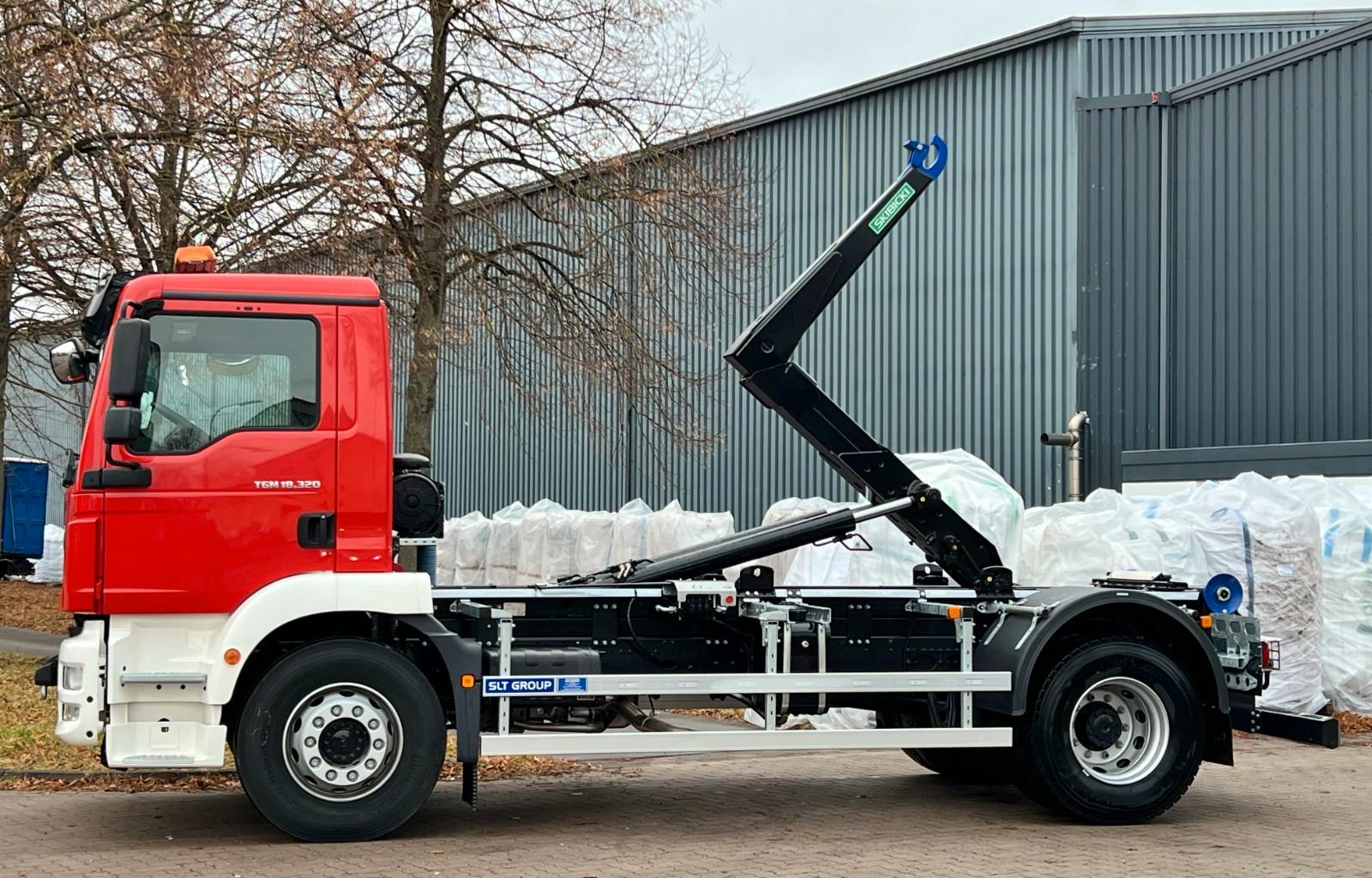 MAN TGM 18.320 -4x2   -Abroller  -Vorführfahrzeug
