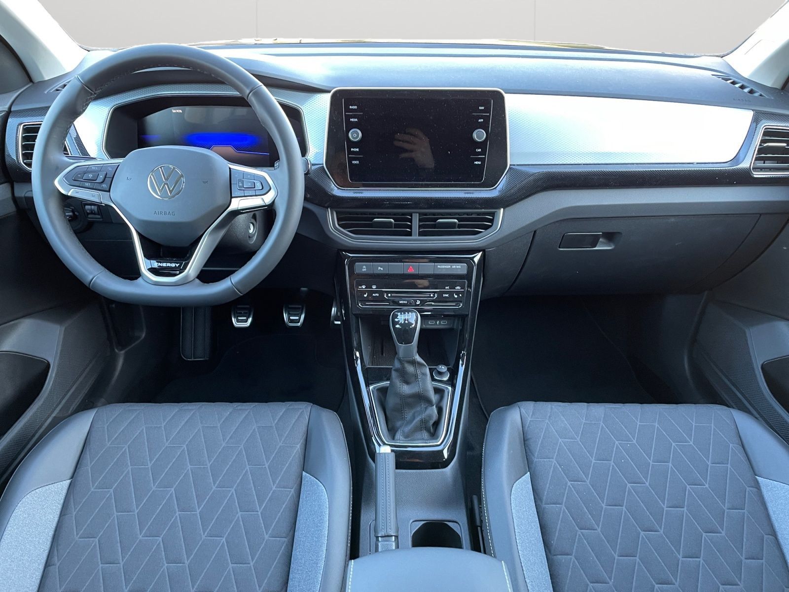 Volkswagen T-Cross - Bild 11