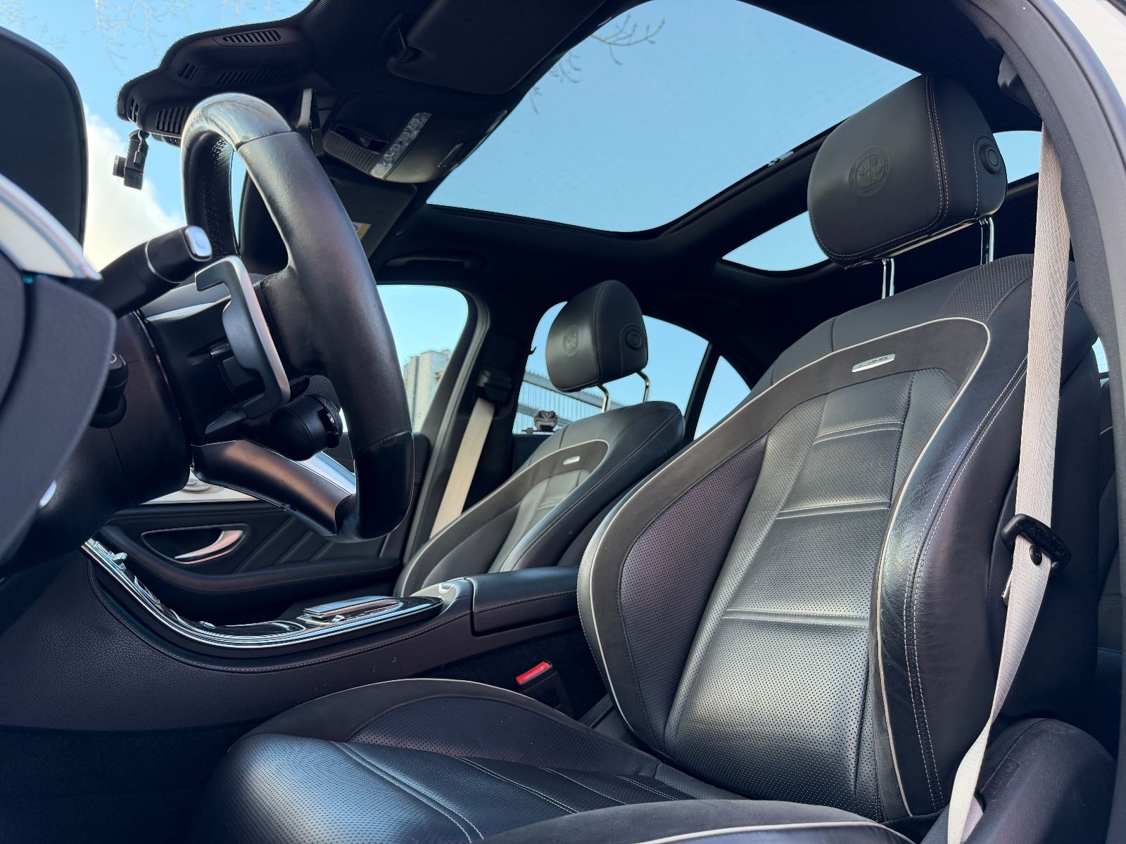 Fahrzeugabbildung Mercedes-Benz E 63s AMG 4Matic+ PANO*MEMO*BURMESTER*ACC*LED