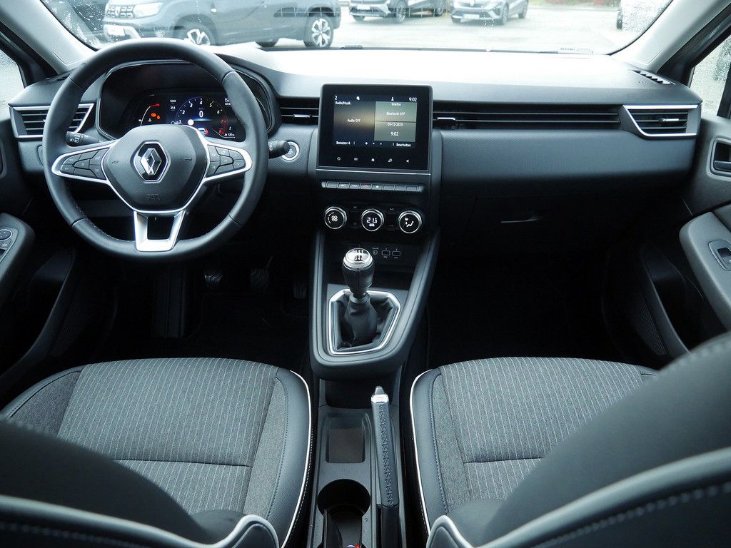Fahrzeugabbildung Renault Clio Intens TCe 90 KLIMA KEYLESS PDC KAMERA LED