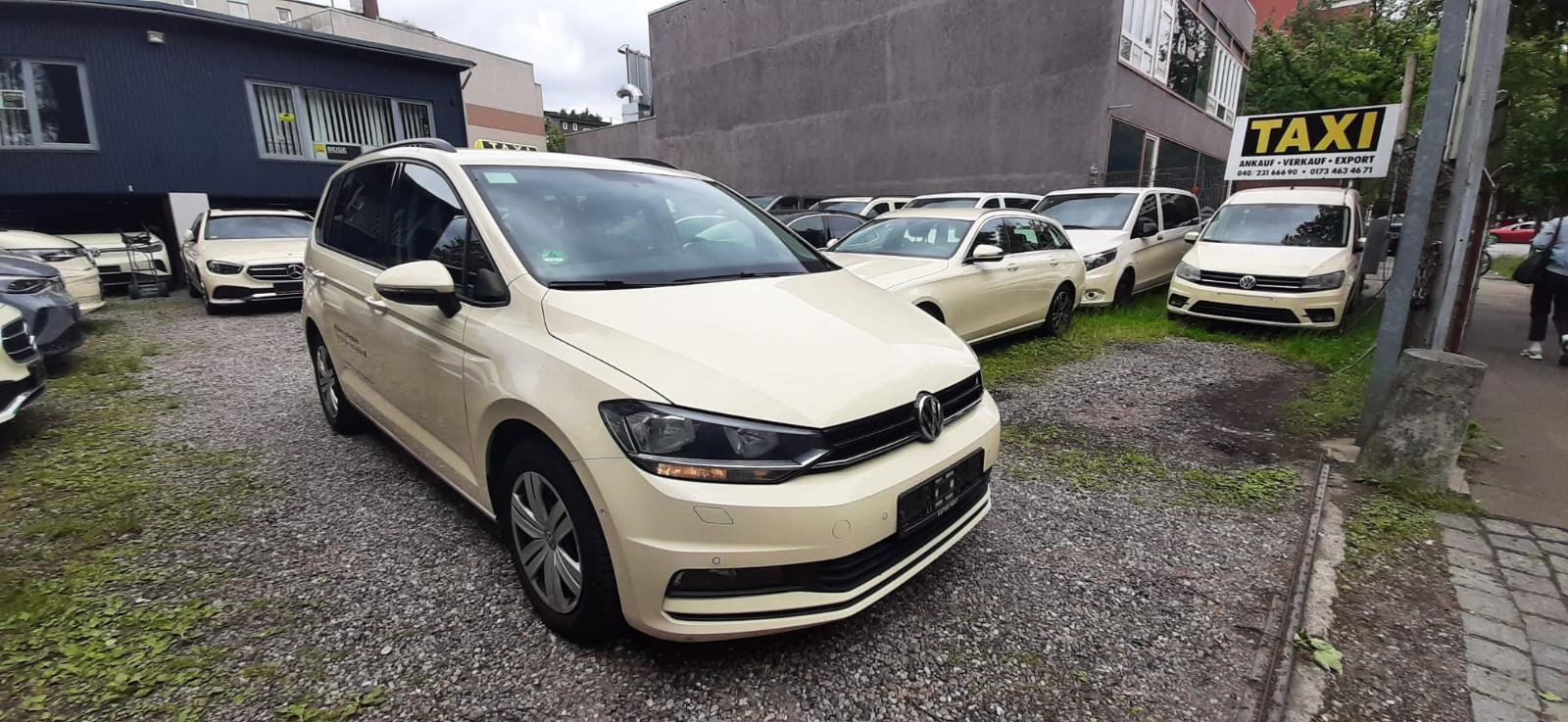 Volkswagen Touran 2.0 TDI DSG PDC 7Sitzer ZahnriemenNEU