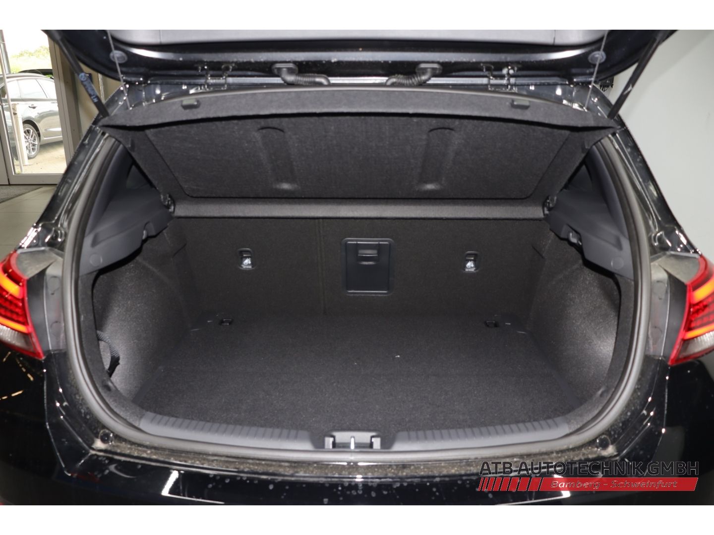 Fahrzeugabbildung Hyundai i30 N Line MY26 N-Line 1.6 T-GDi 150PS 7-DCT 2WD