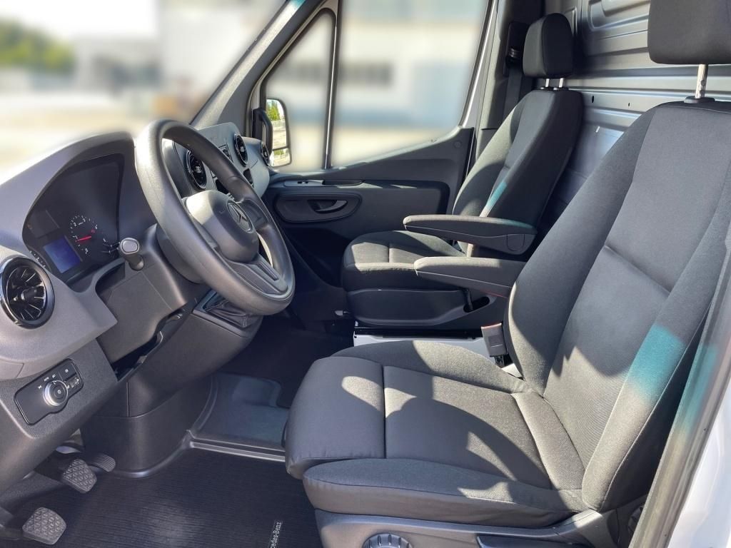 Fahrzeugabbildung Mercedes-Benz Sprinter 315 KA L2H1 RFK, Klima, Auftritt, SHZ