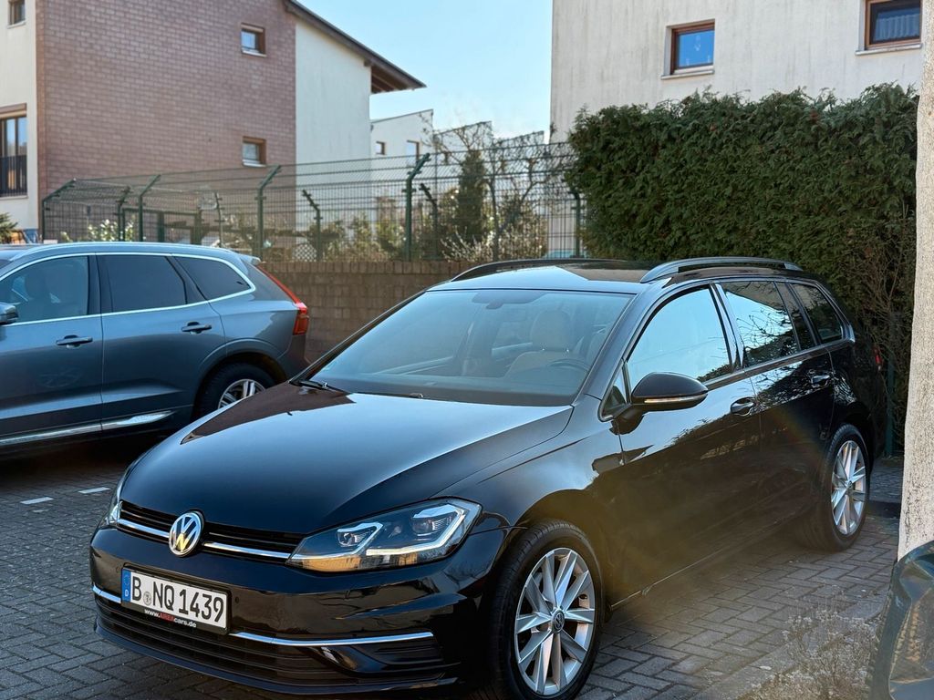 Image of Volkswagen Golf